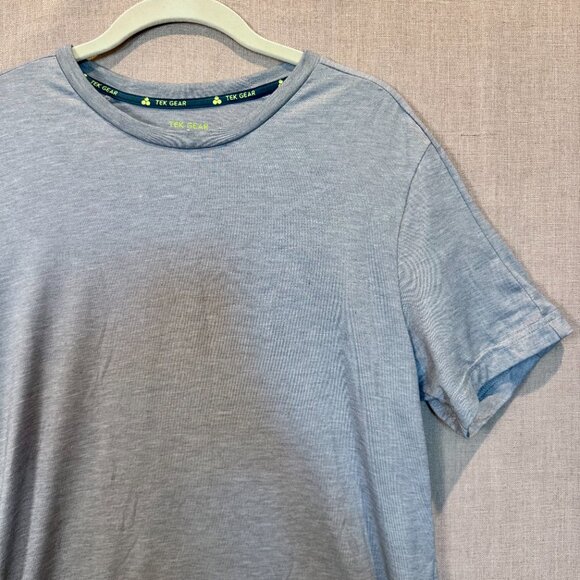 Tek Gear Men’s Performance Tee Shirt Small Gray Moisture Wicking Athletic Top - Picture 6 of 6